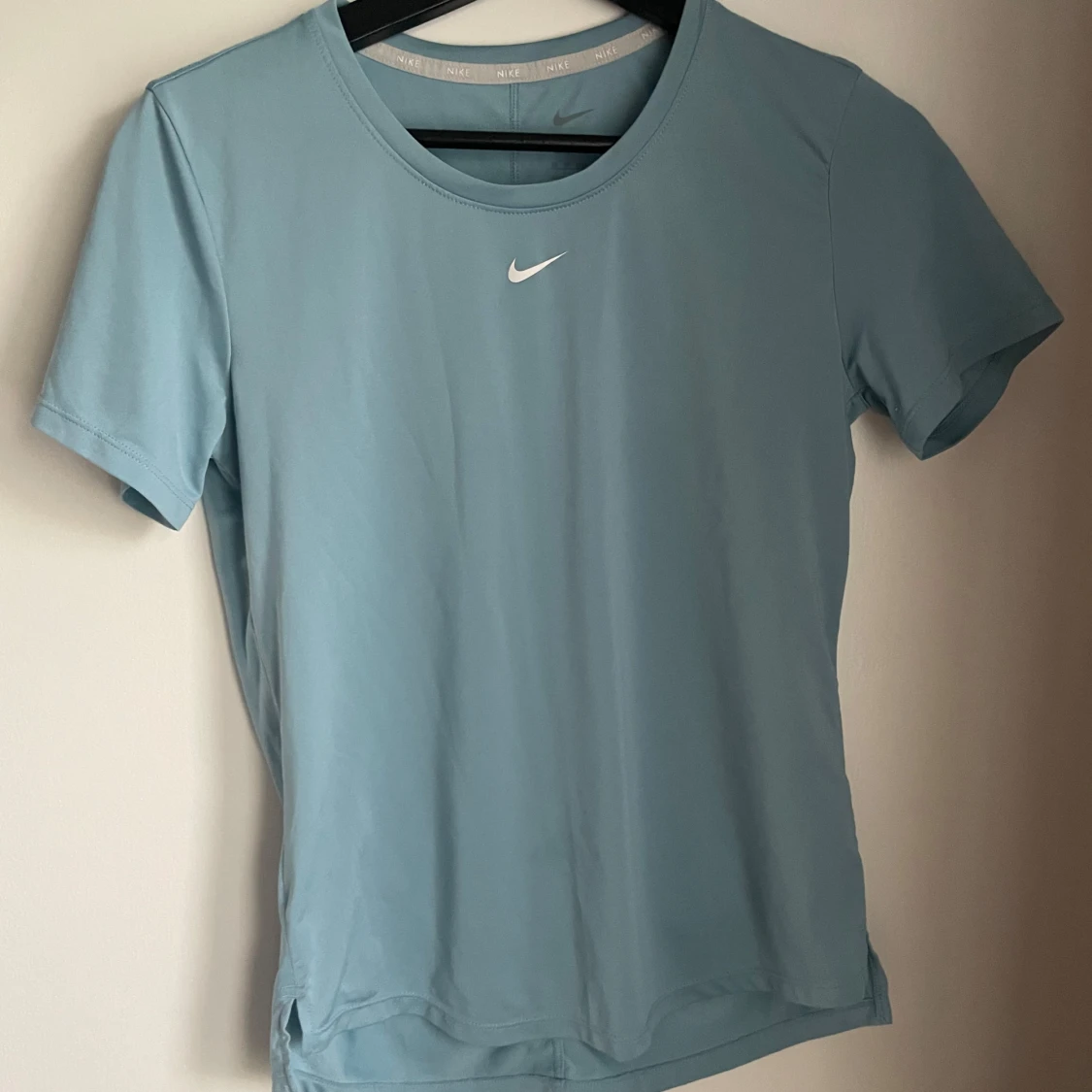 Ljusblå Nike t-shirttt - 1