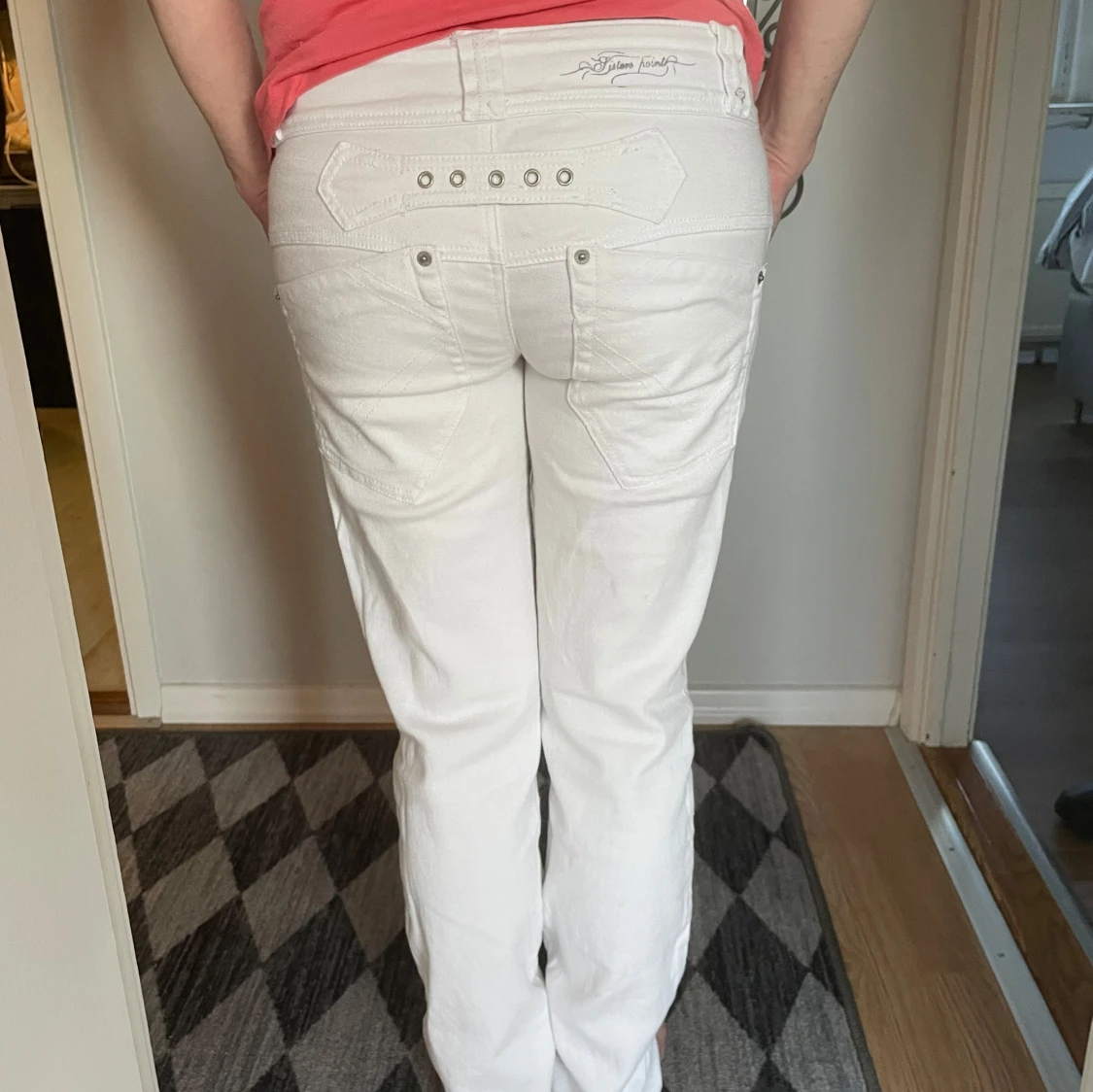 Vita jeansbyxor  - 2