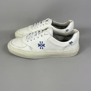Jacob Cohen Sneakers - - Skick 6.5/10  - Tillbehör: Inget  - Storlek: 40
