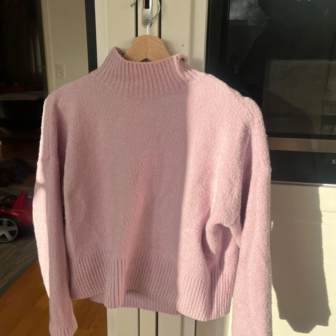 Ljuslila stickad tröja från & Other Stories