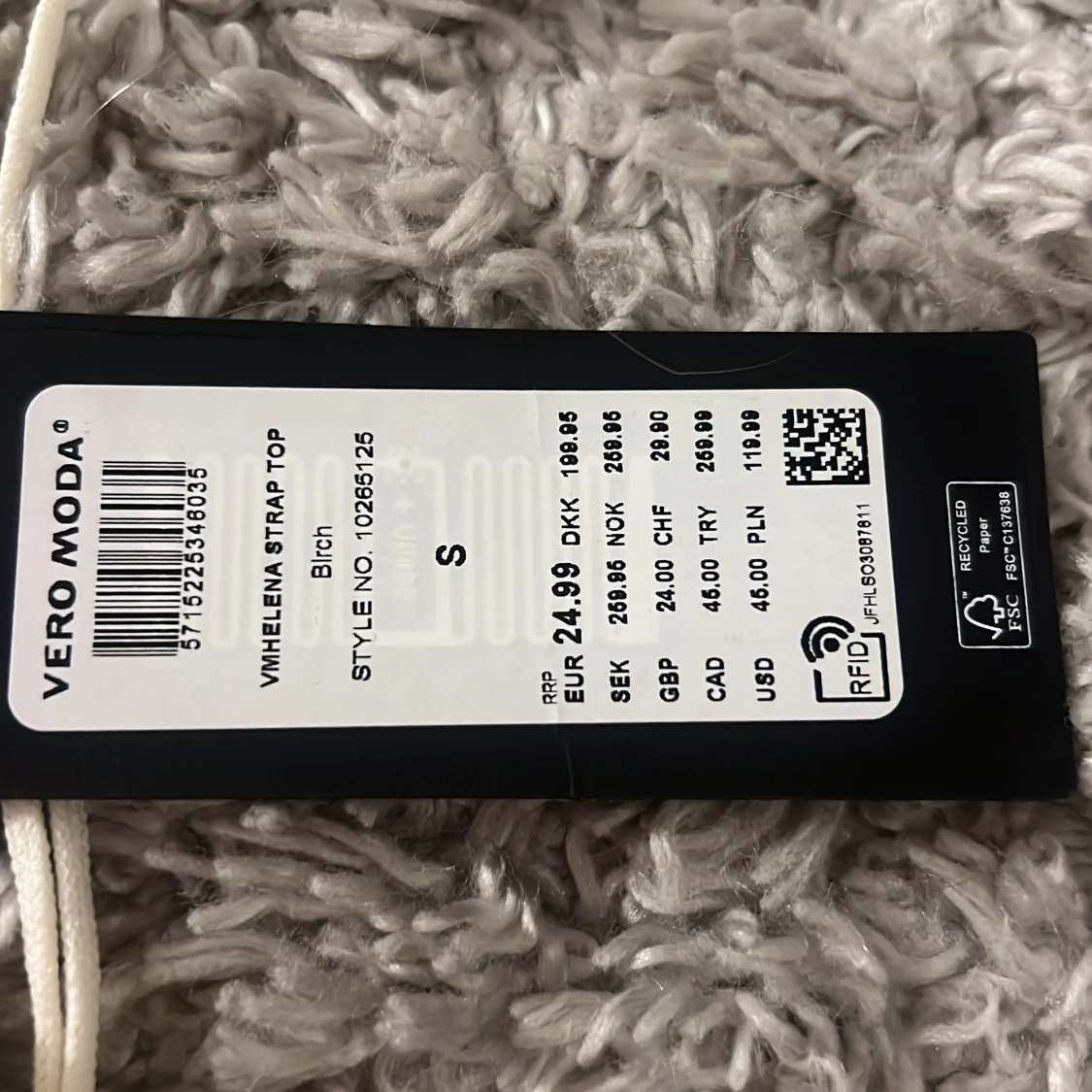 Vit ribbad linnetopp från Vero Moda - 1