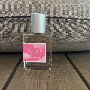 CLEAN Classic Vanilla Cloud EdP - 30ml, se bild för mängd, nypris 525💖kartongen till finns 