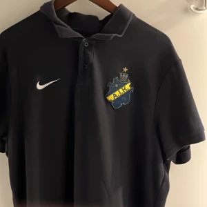 Svart AIK  Nike  - Svart AIK skjorta passar också L 