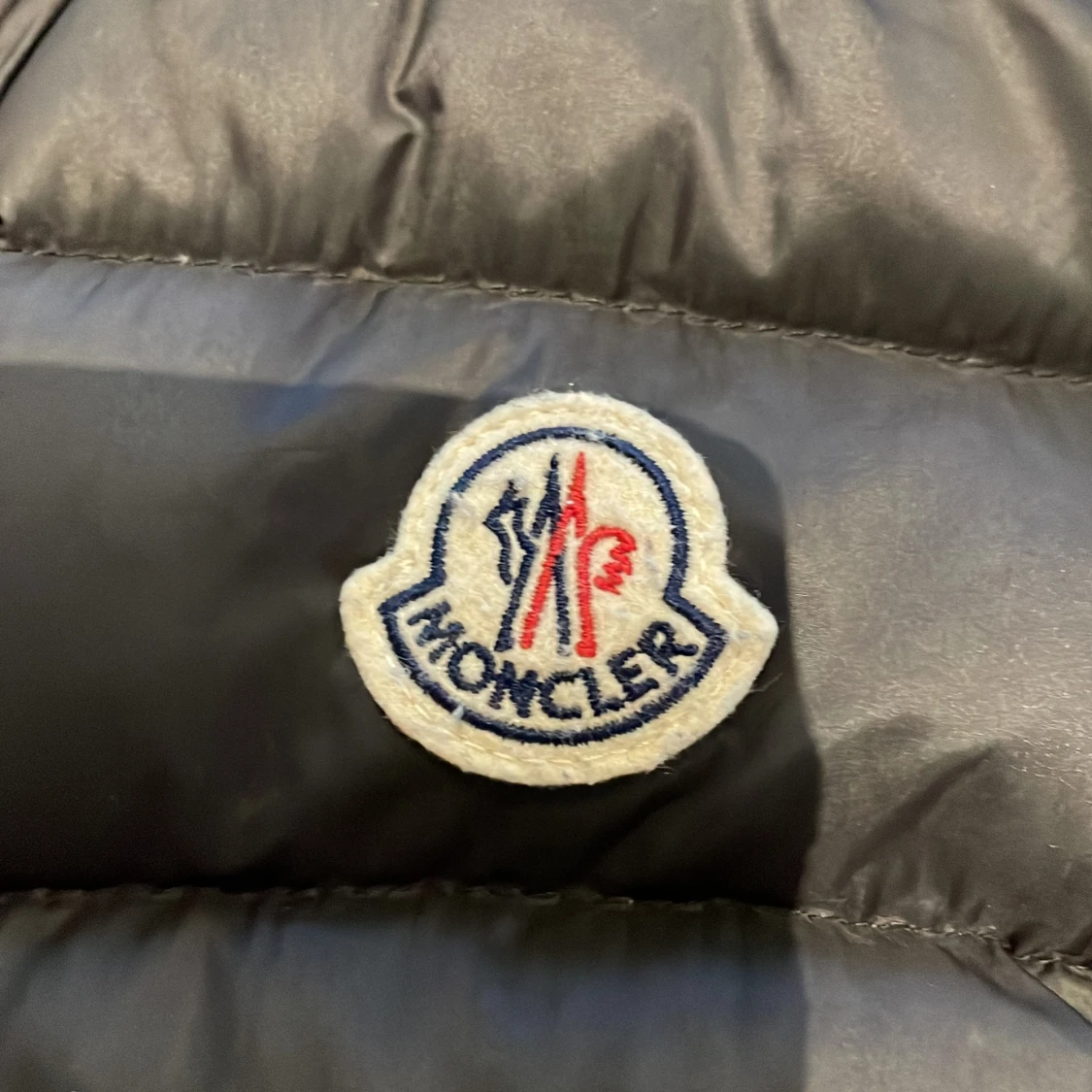 Svart dunväst från Moncler - 3