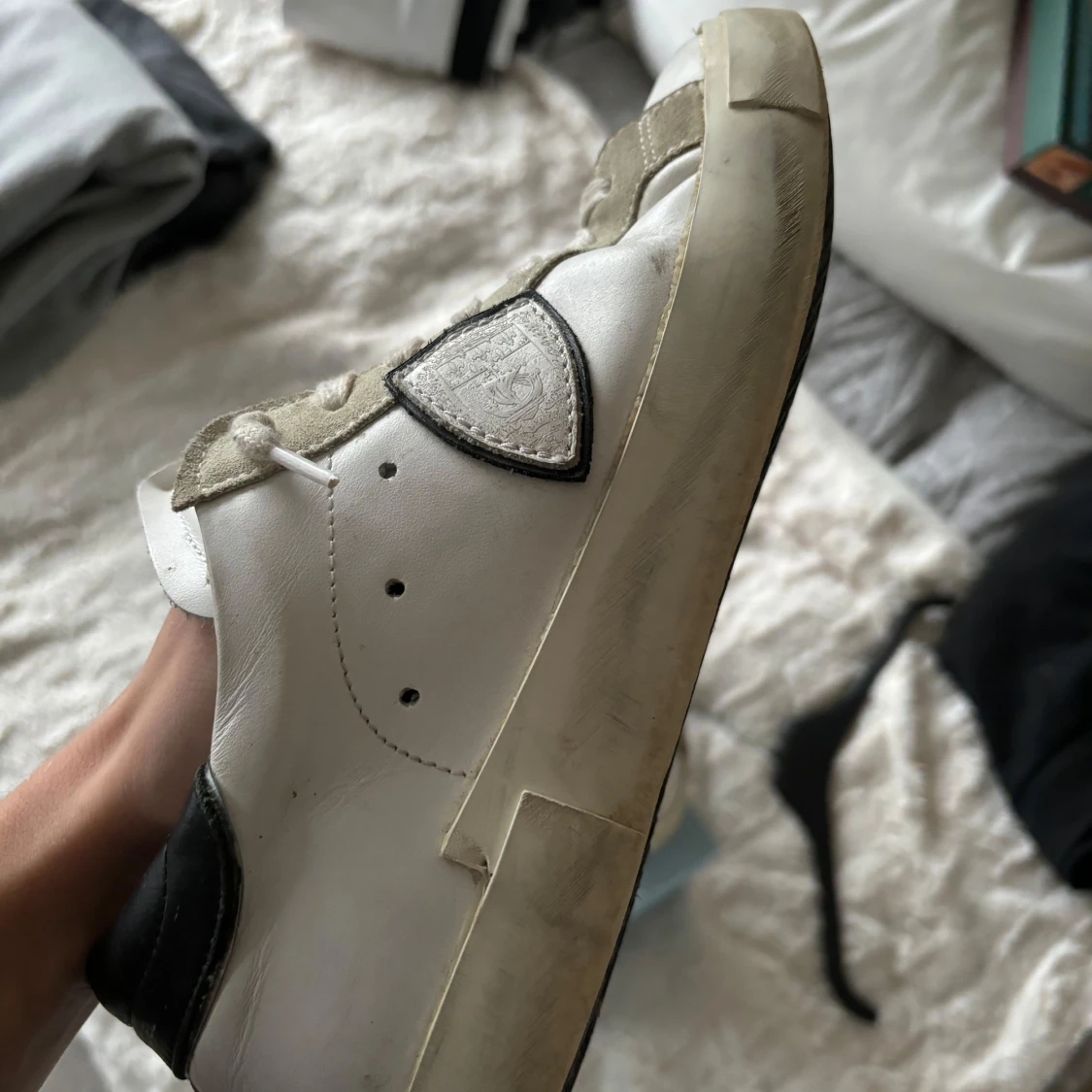 Vita sneakers från Philippe Model - 1