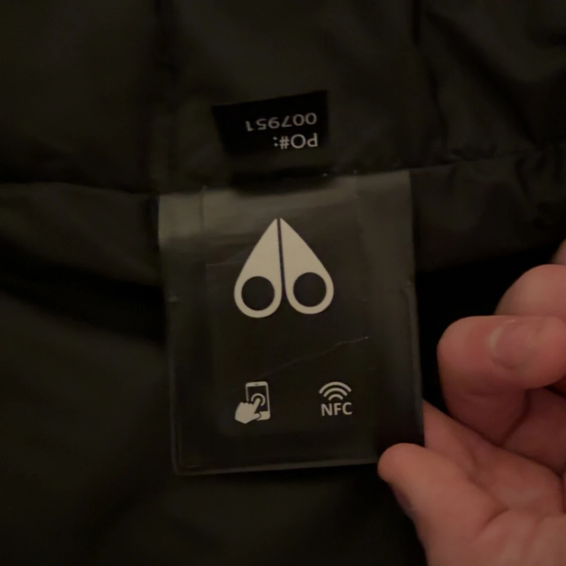 Svart dunväst från Moose Knuckles - 3