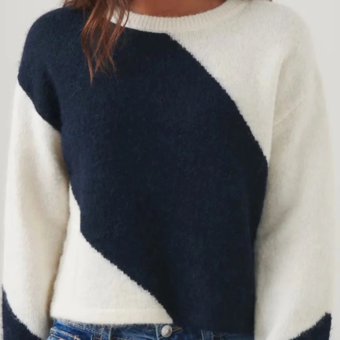 Marinblå/vit stickad tröja - 1