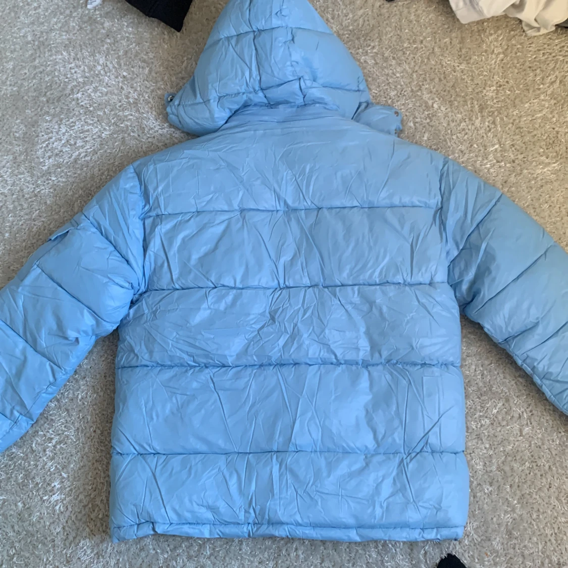 Ljusblå dunjacka från Moncler - 1