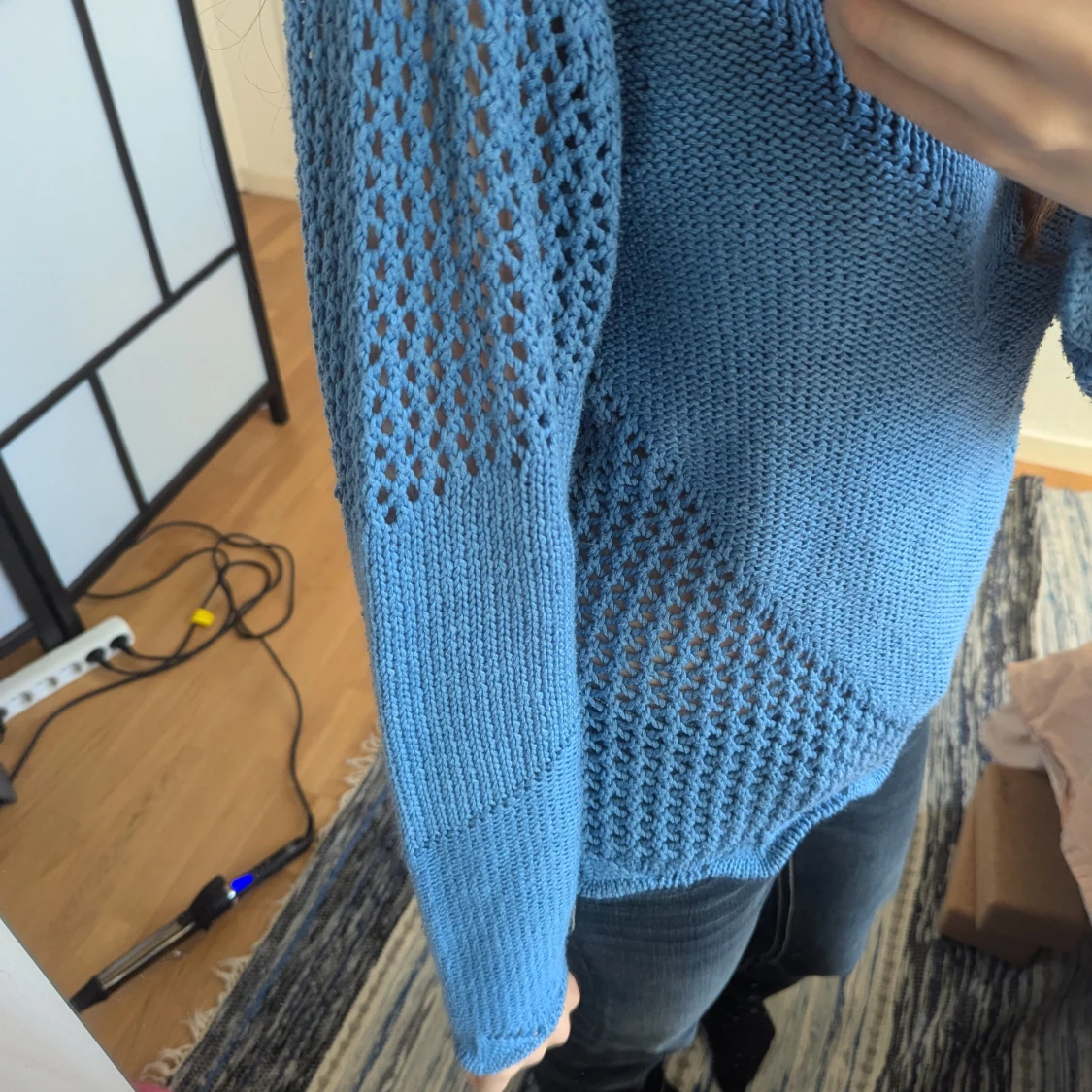 Blå stickad tröja från A Feeling of Joy - 90