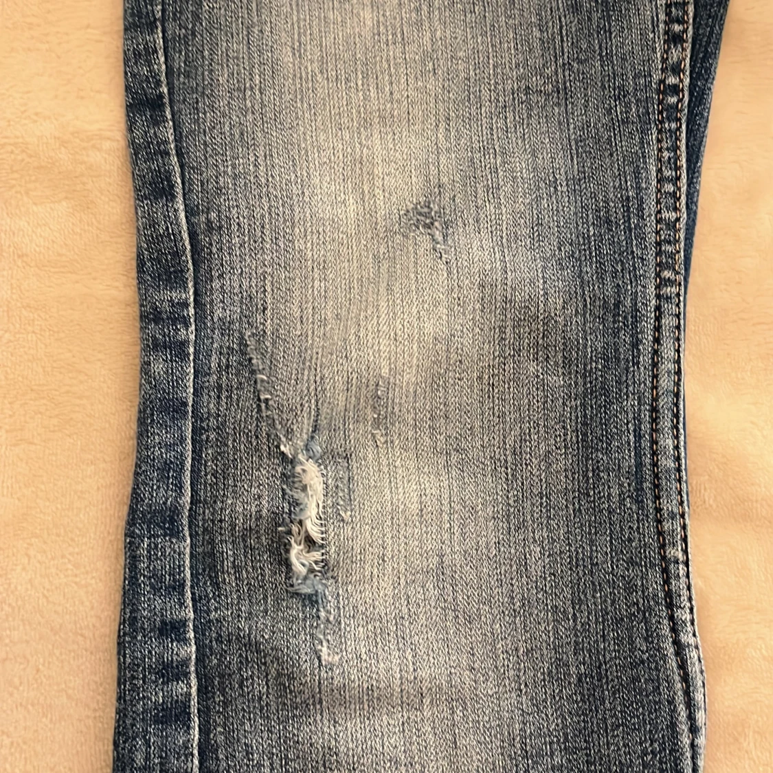 Blå bootcut jeans från H&M - 3