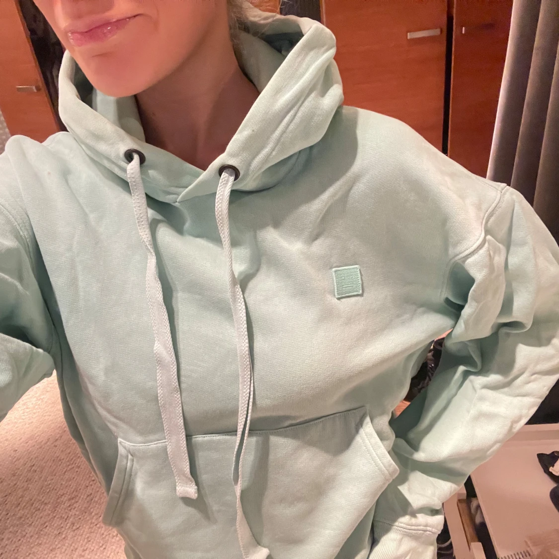 Mintgrön hoodie från Acne Studios