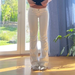 Viktoria Beckham jeans  - Lite smutsiga längst ner kanske men inget man lägger märket till