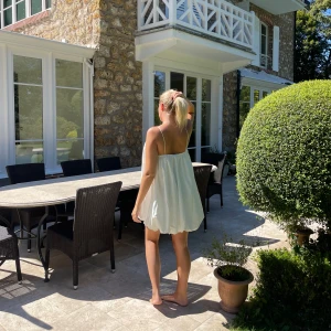 Klänning från pull and bear - Klänning från pull and ber som jag bara använt vid ett tillfälle. Storlek m