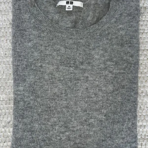Cashmire tröja  - Fin grå Cashmire tröja från uniqlo 