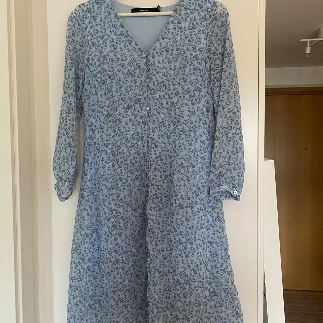 Blommig klänning  - 90