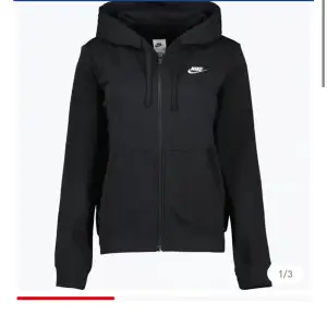 Säljer denna nike kofta i Xs då ja inte använder den❤️ Nypris 799