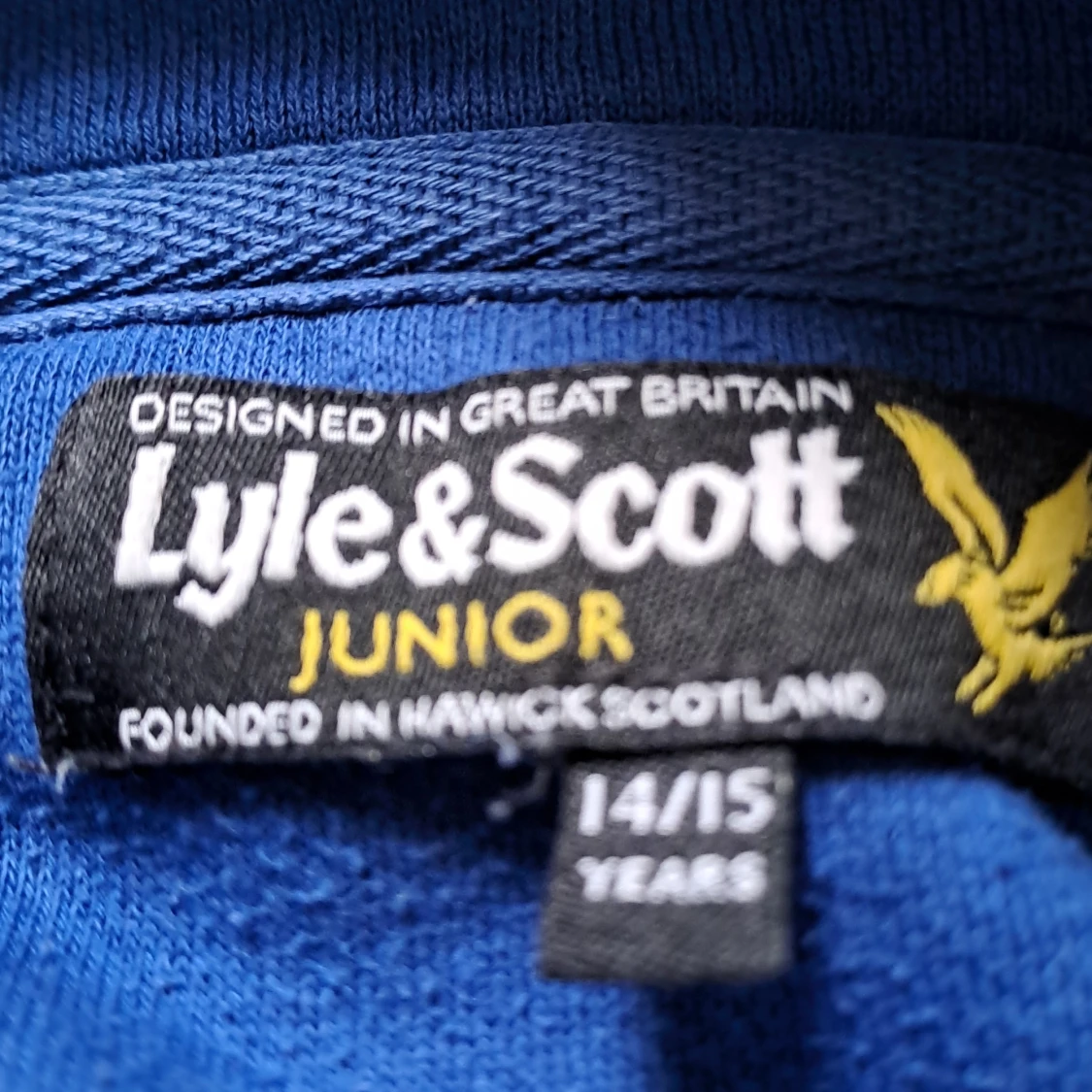 Blå hoodie från Lyle & Scott - 91