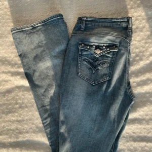 Arizona jeans - Inga defekter. Midja 45cm. Längd 85cm 