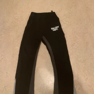 Gallery byxor - Använd några gånger men ftf i bra skick  