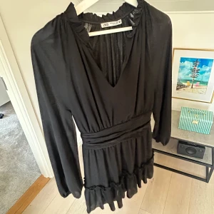 Zara klänning  - Zara klänning 