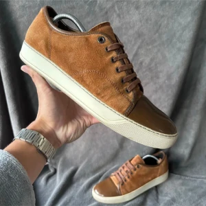 Lanvin skor  - Säljer mina Lanvin skor väldigt bra skick, inga defekter. Ingår endast skor,Skriv vid fundering, ps tar byten också  Priset ej hugget i sten 