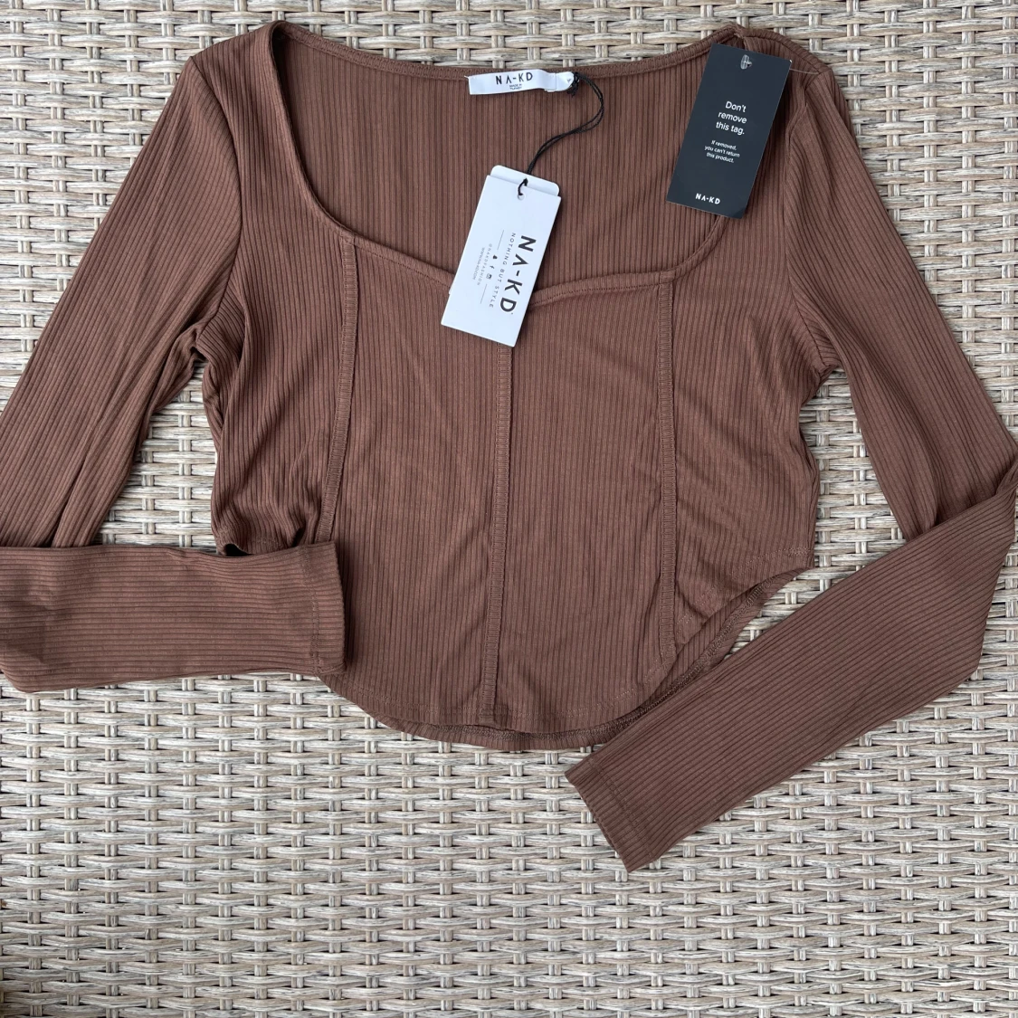 Brun ribbad topp från NA-KD - 91