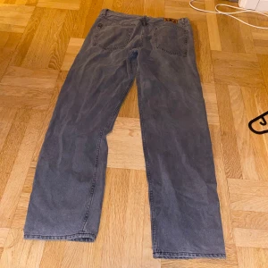 Sweet sktbs jeans  - Snygga sweet jeans 😜 storlek 30 🙏🏻 knappt använda 