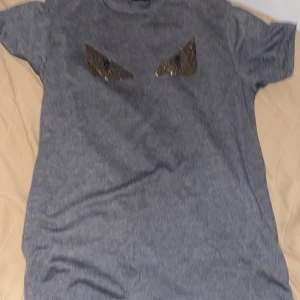 Fendi t-shirt  - En Fendi tröja