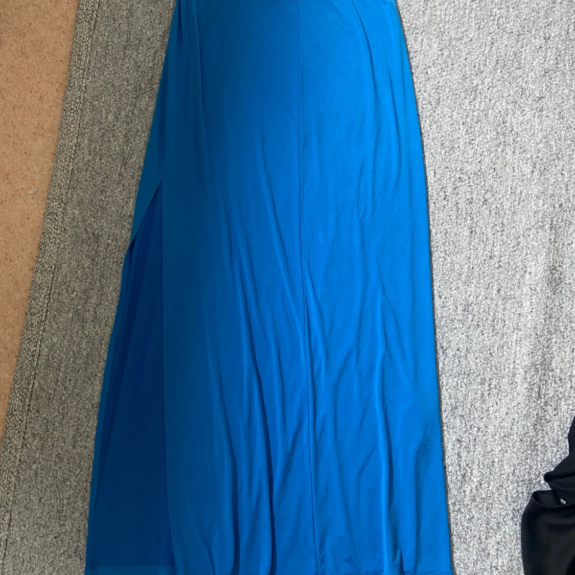 Blå långklänning med slits - 90