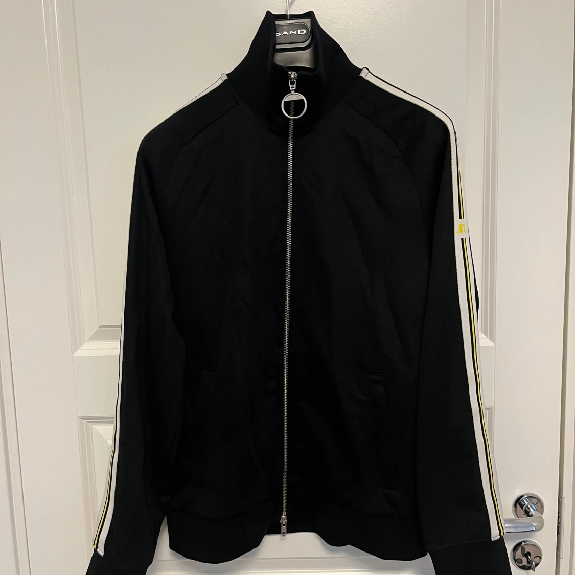 Svart tröja från J. Lindeberg