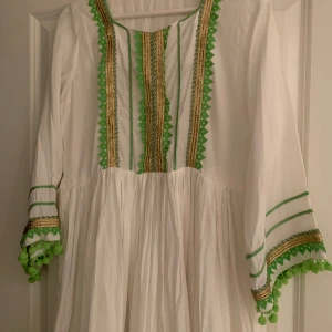 Afghansk klänning - Afghansk klänning med byxor & sjal 