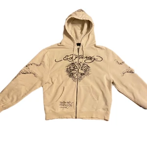 Ed hardy zipup - Hoodie från Ed Hardy i bra skick! Skriv om du har frågor eller vill ha fler bilder