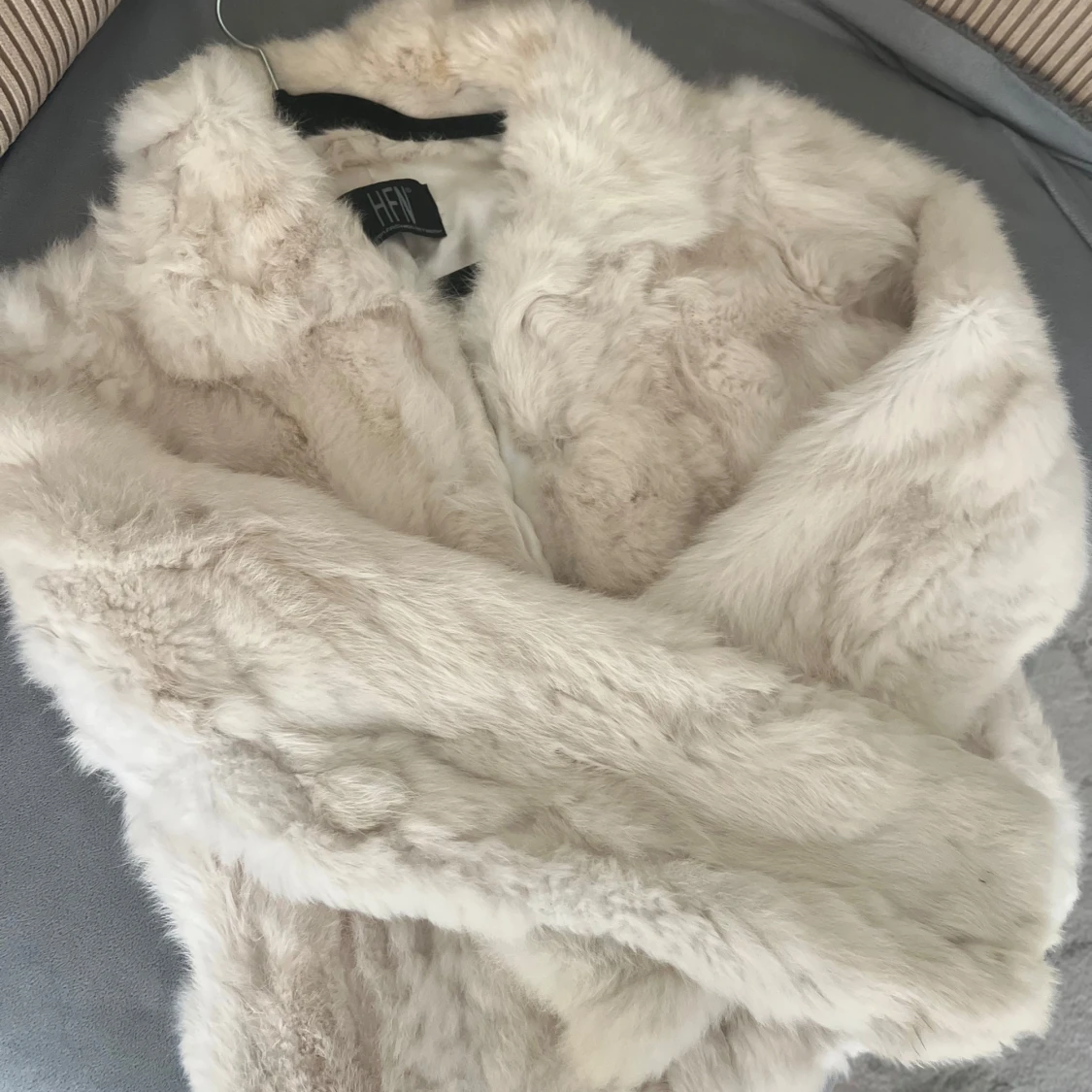 Vit pälsjacka äkta päls