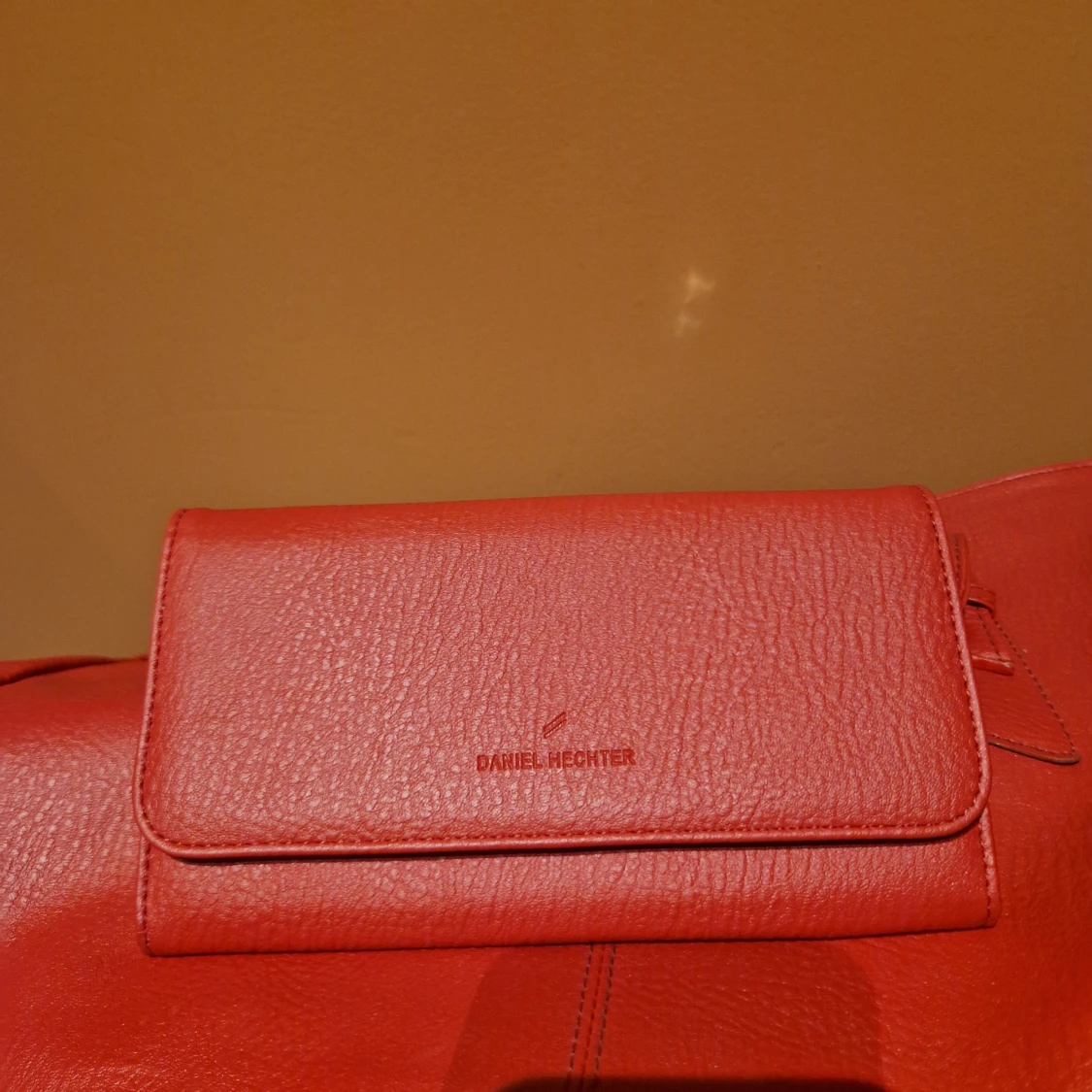 Röd axelväska från Daniel Hechter + Plånbok! Oanvänd! - 91