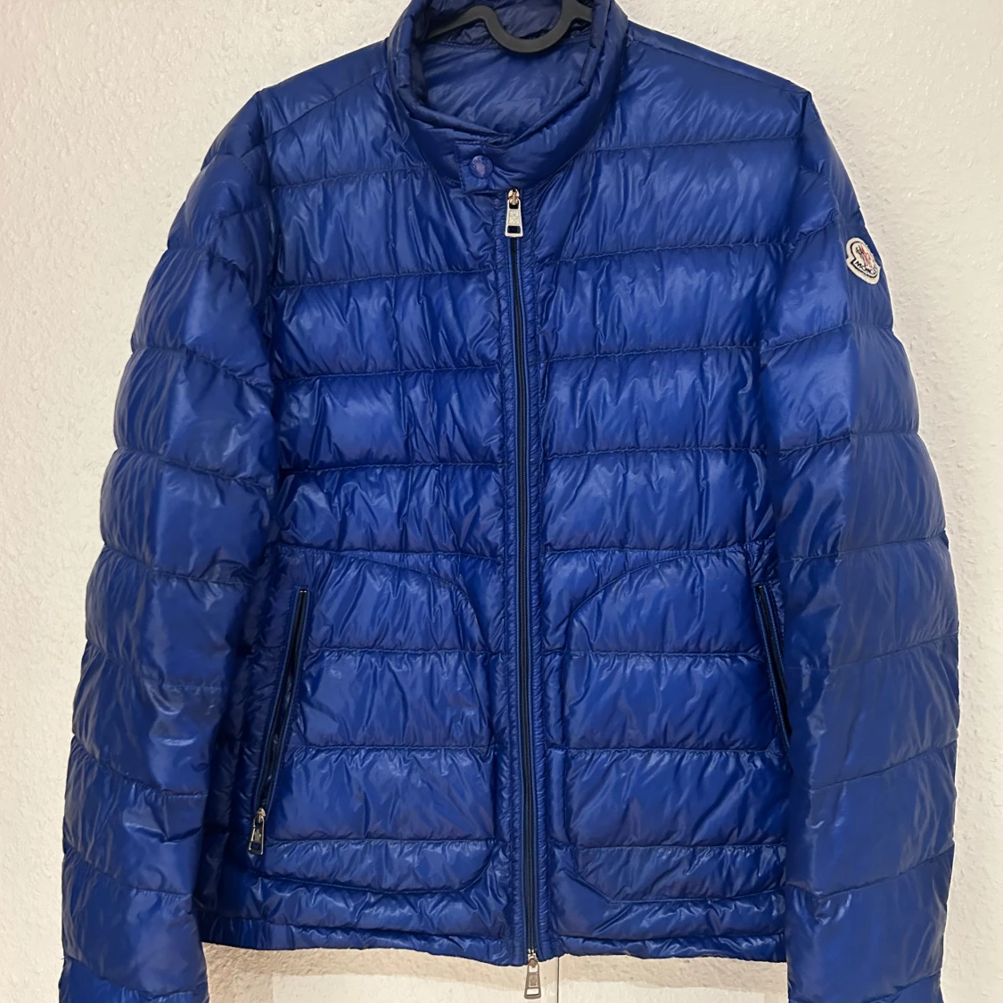 Blå dunjacka från Moncler - 90