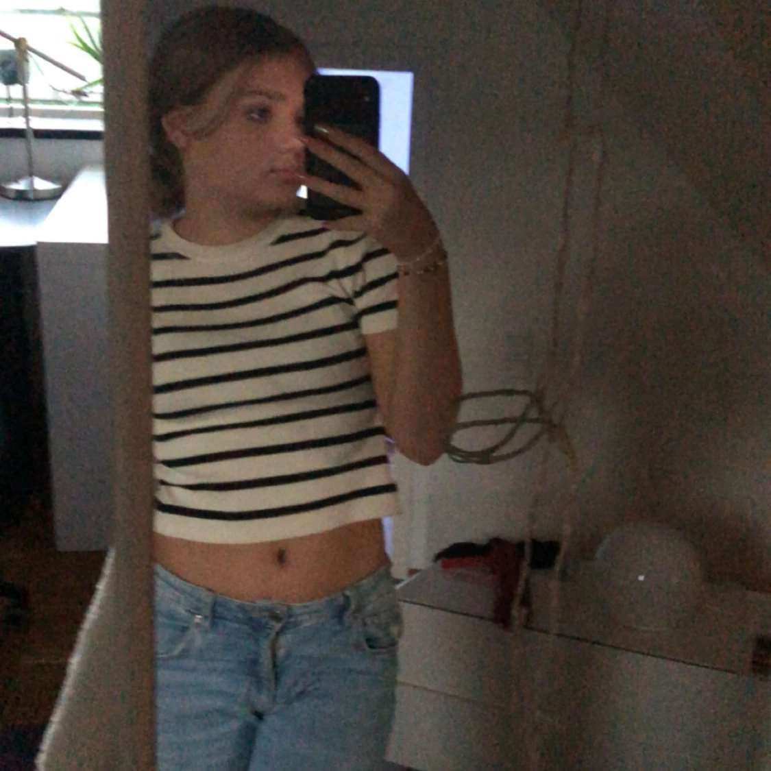 Randig kortärmad topp från Gina Tricot - 92