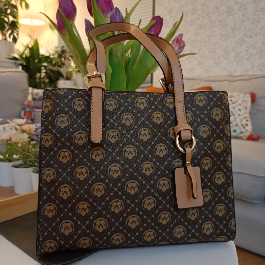 Brun mönstrad handväska - 92