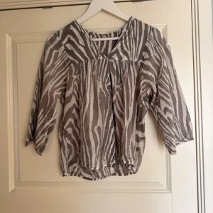 Blus zebra - Bomull