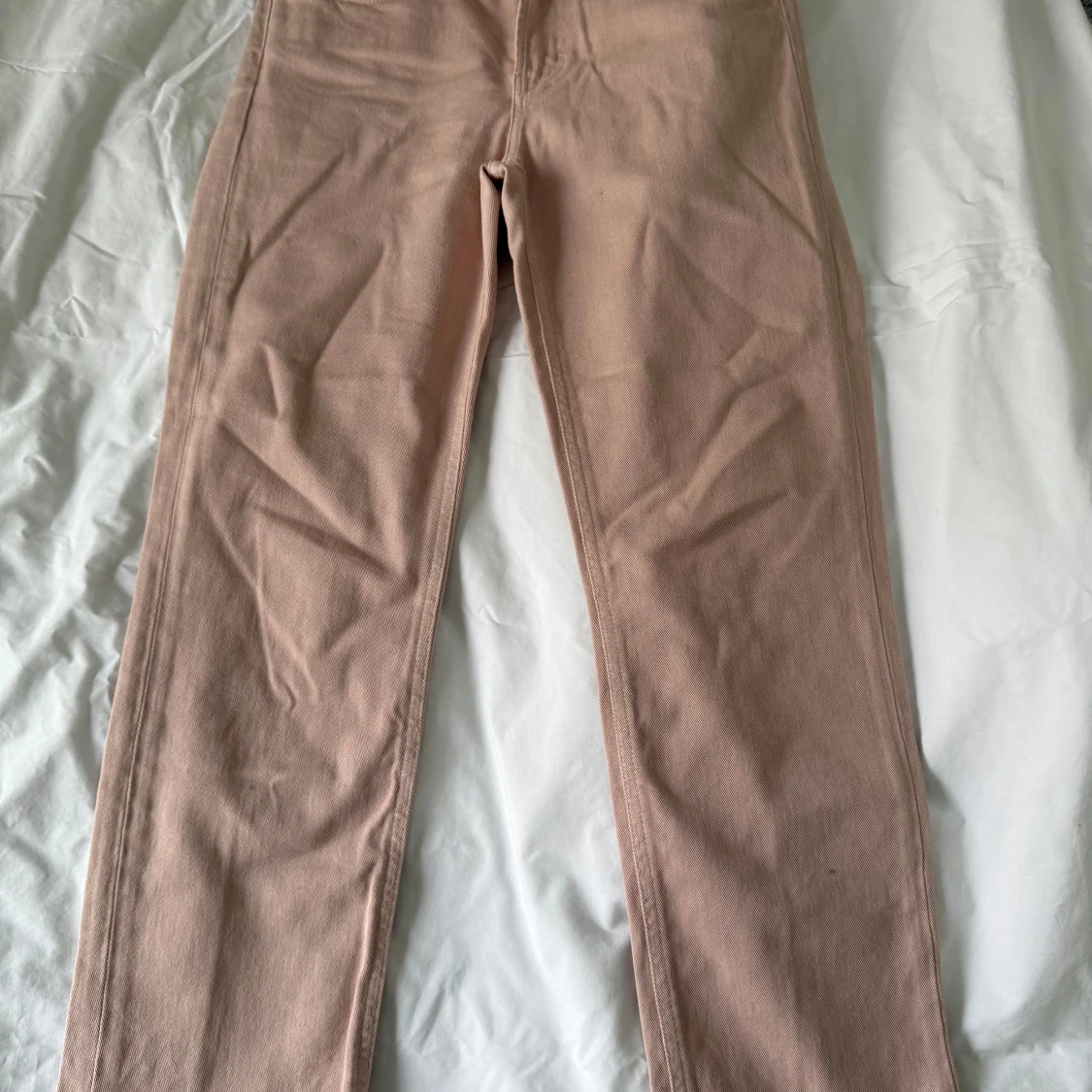 Rosa croppade jeans från Filippa K - 1