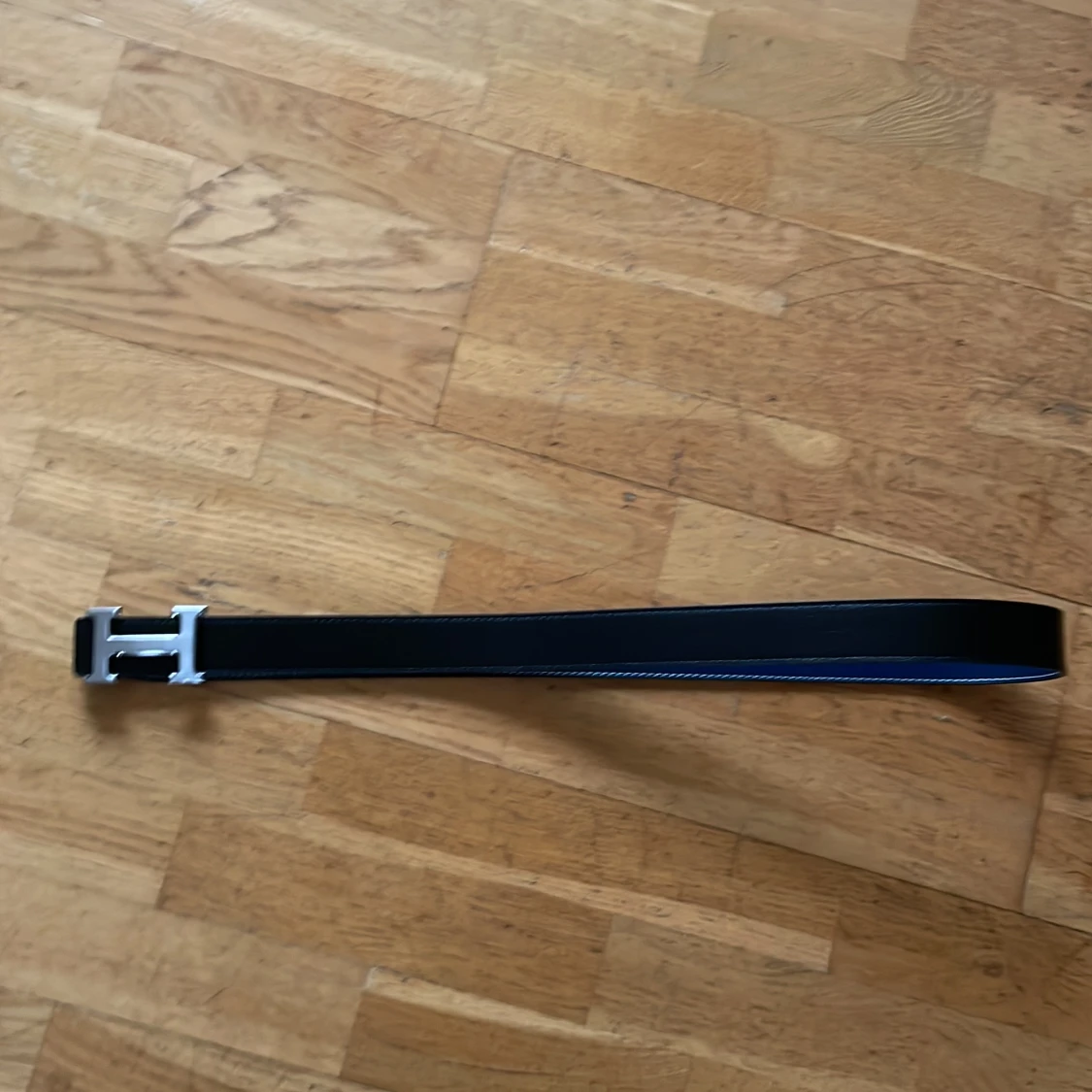 Blått skärp med silverfärgat spänne - 2