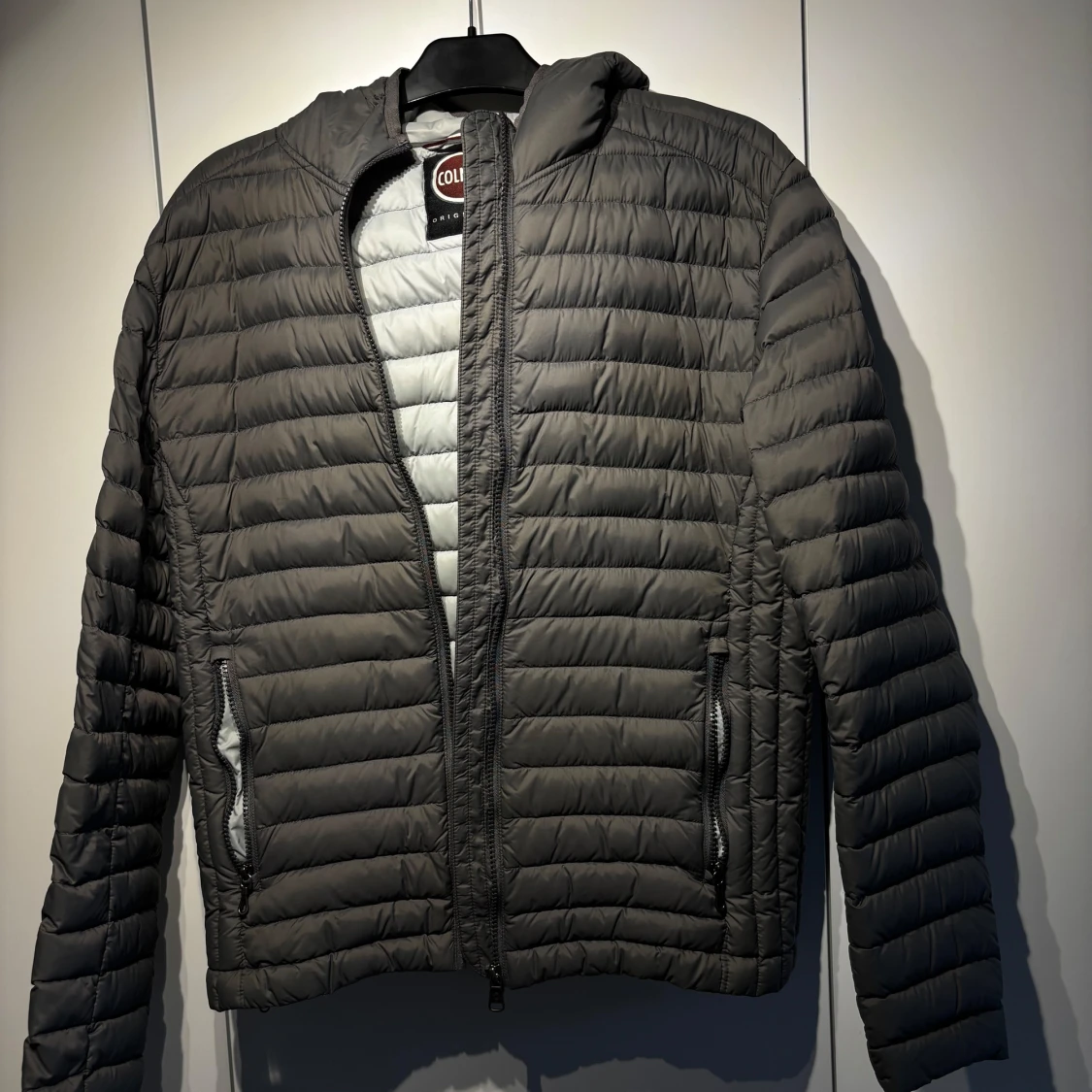 Grå dunjacka från Colmar - 1