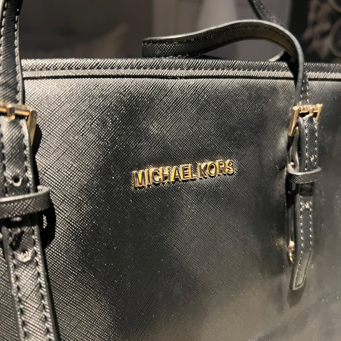 Svart väska från Michael Kors - 90