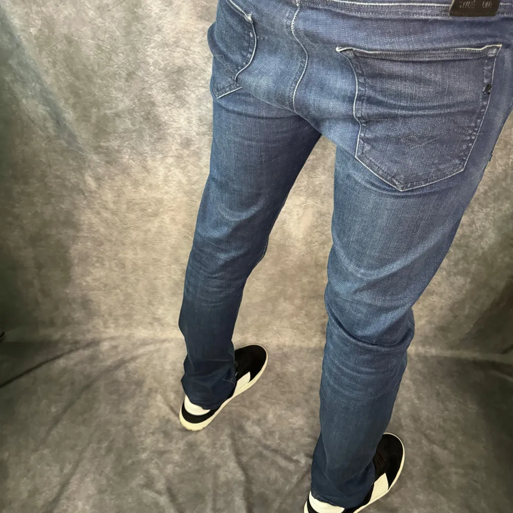 // Replay Grover  jeans | Storlek W30/L32 | Nypris runt 1800kr | Kontakta för fler frågor eller funderingar // Deluxecloset . Jeans & Byxor.