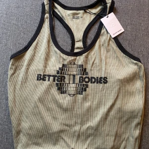 Grön ribbad linnetopp från Better Bodies - Nytt linne. Strl L. 