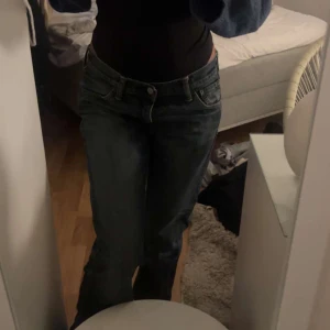 Vintage levi’s jeans - Vintage levis jeans säljer pga de inte är min still längre. 