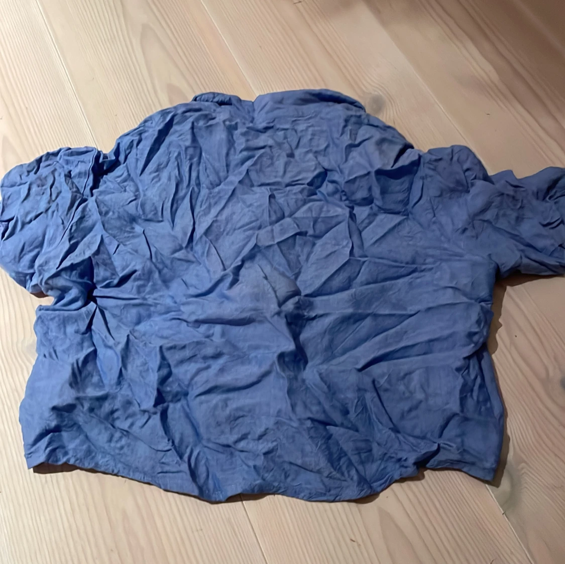 Blå knytblus från H&M - 90