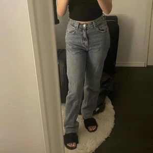 Blå jeans - Säljer dessa då dem är förstora på mig!