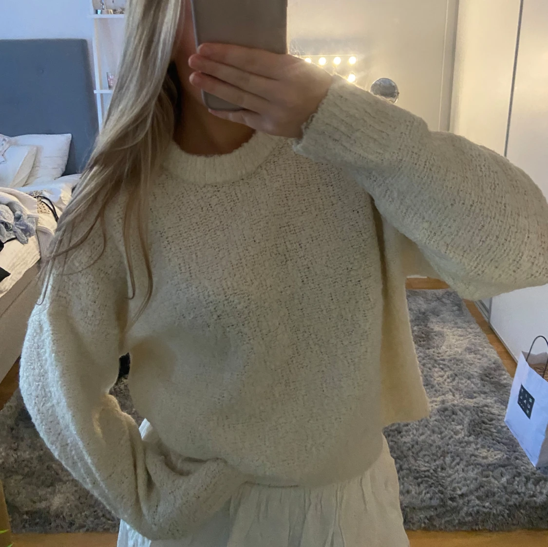 Beige stickad tröja - 90