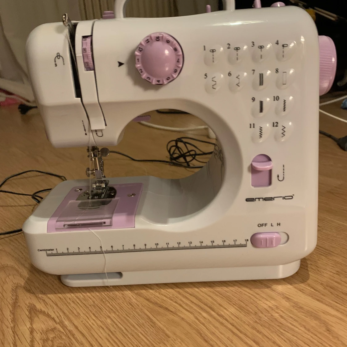 Emerio symaskin - 92