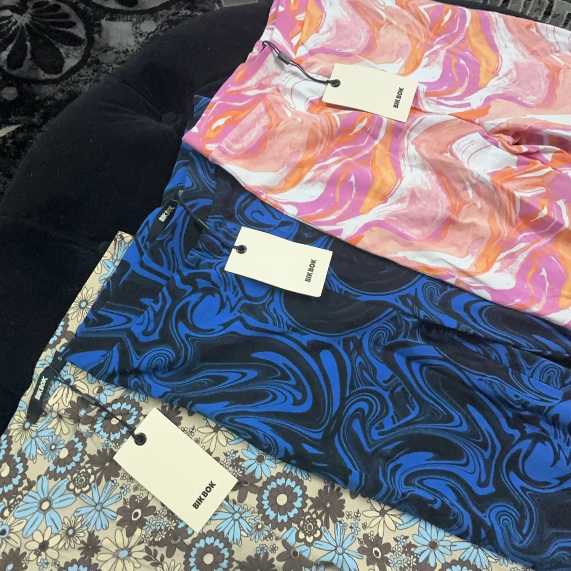 Färgglada byxor från Bik Bok helt nya - 92